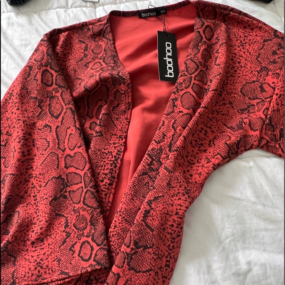 BooHoo Snake Wide Sleeve Eyelet Duster